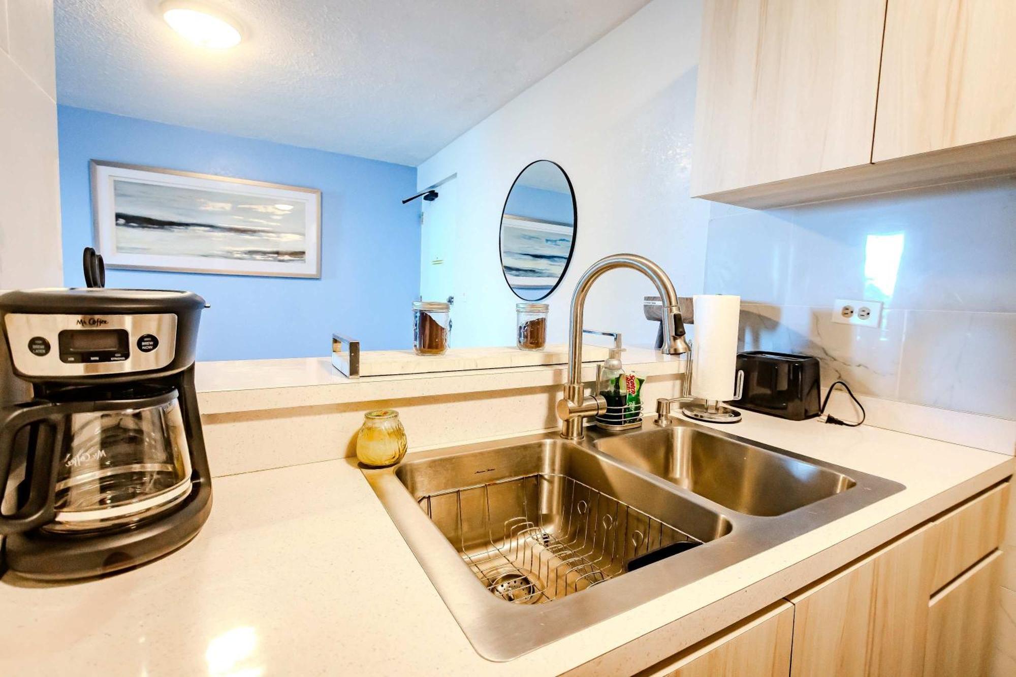 Sunset Paradise Cozy Beachfront Escape - Isla Verde San Juan Extérieur photo