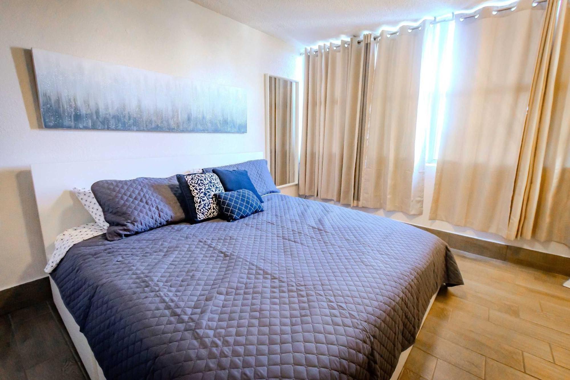 Sunset Paradise Cozy Beachfront Escape - Isla Verde San Juan Extérieur photo