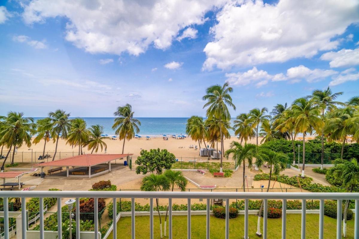 Sunset Paradise Cozy Beachfront Escape - Isla Verde San Juan Extérieur photo