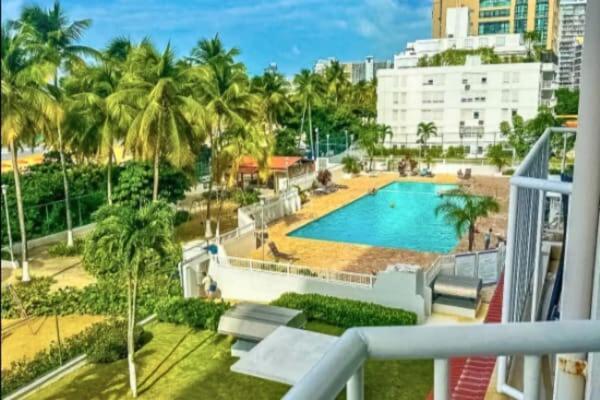 Sunset Paradise Cozy Beachfront Escape - Isla Verde San Juan Extérieur photo